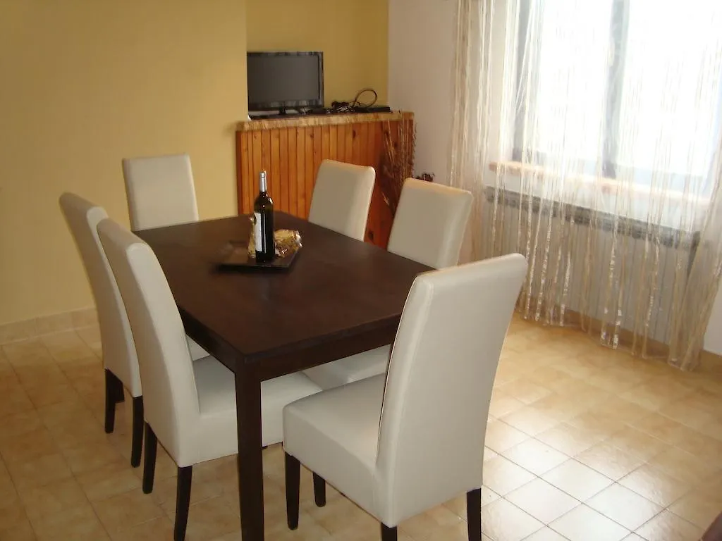 Apartments Peloza Πόρετς 0*,  Κροατία